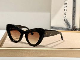 Picture of Balenciga Sunglasses _SKUfw53698283fw